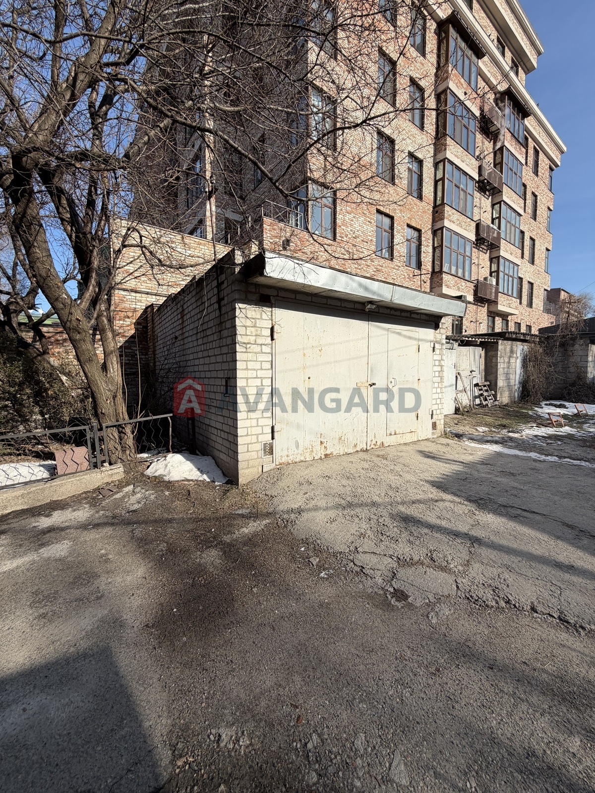 2 ��. ��������, 50,5/27,8/6,3 ��. �., 3/3 ������ ���� 14