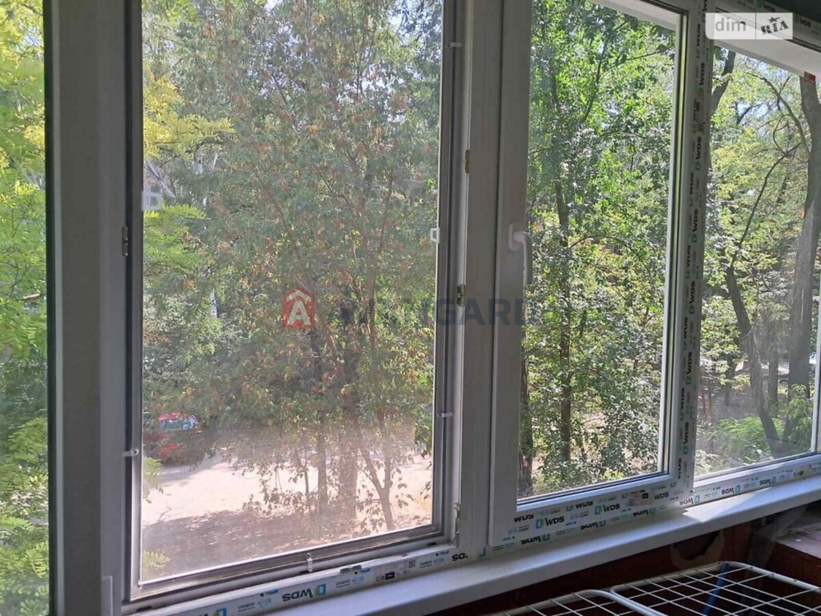 1 . , 29/28/5 . ., 2/5   3