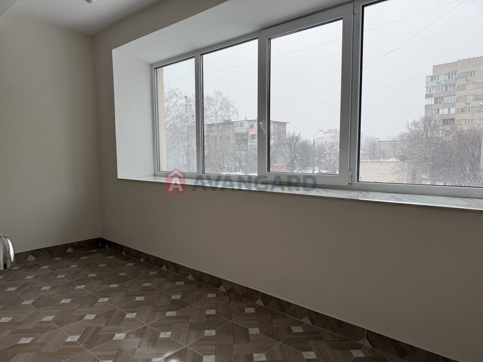 2 ����. ��������, 76/44,4/14 ��. �., 9/5 ���� ���� 12