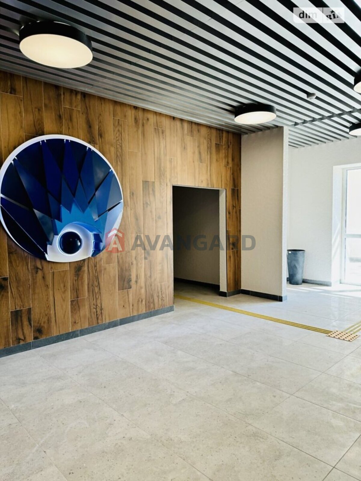 2 ��. ��������, 68/32/14 ��. �., 2/10 ������ ���� 3