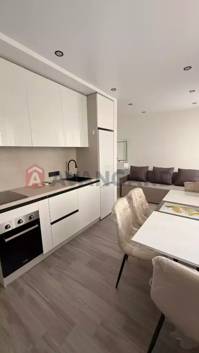 1 ��. ��������, 27/23/- ��. �., 5/9 ������ ���� 5