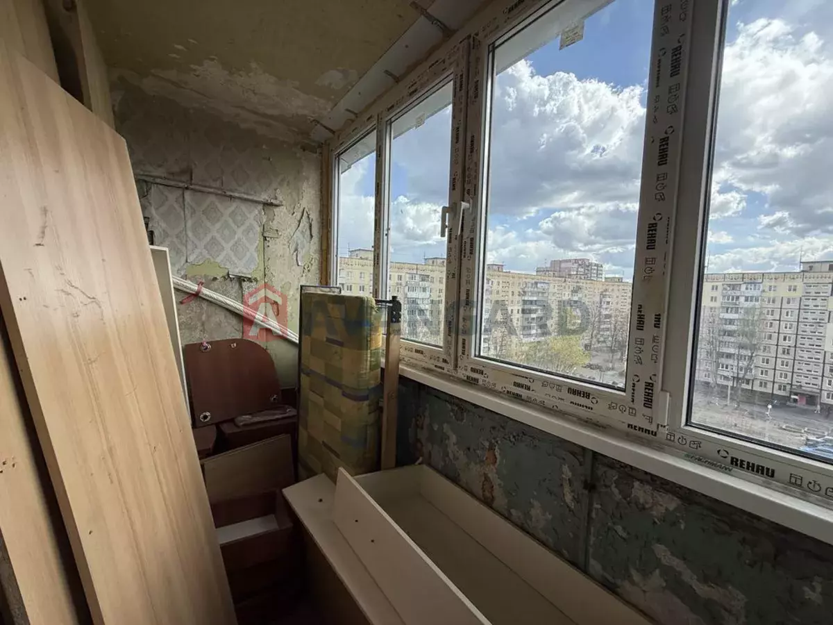 5 ��. ��������, 106/-/15 ��. �., 8/10 ������ ���� 19