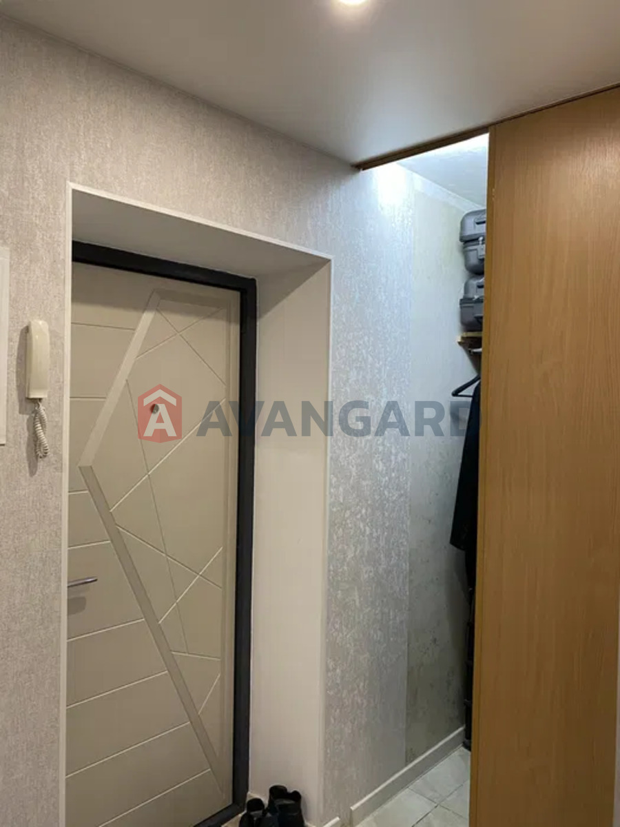 1 ��. ��������, 31/-/6 ��. �., 2/5 ������ ���� 9