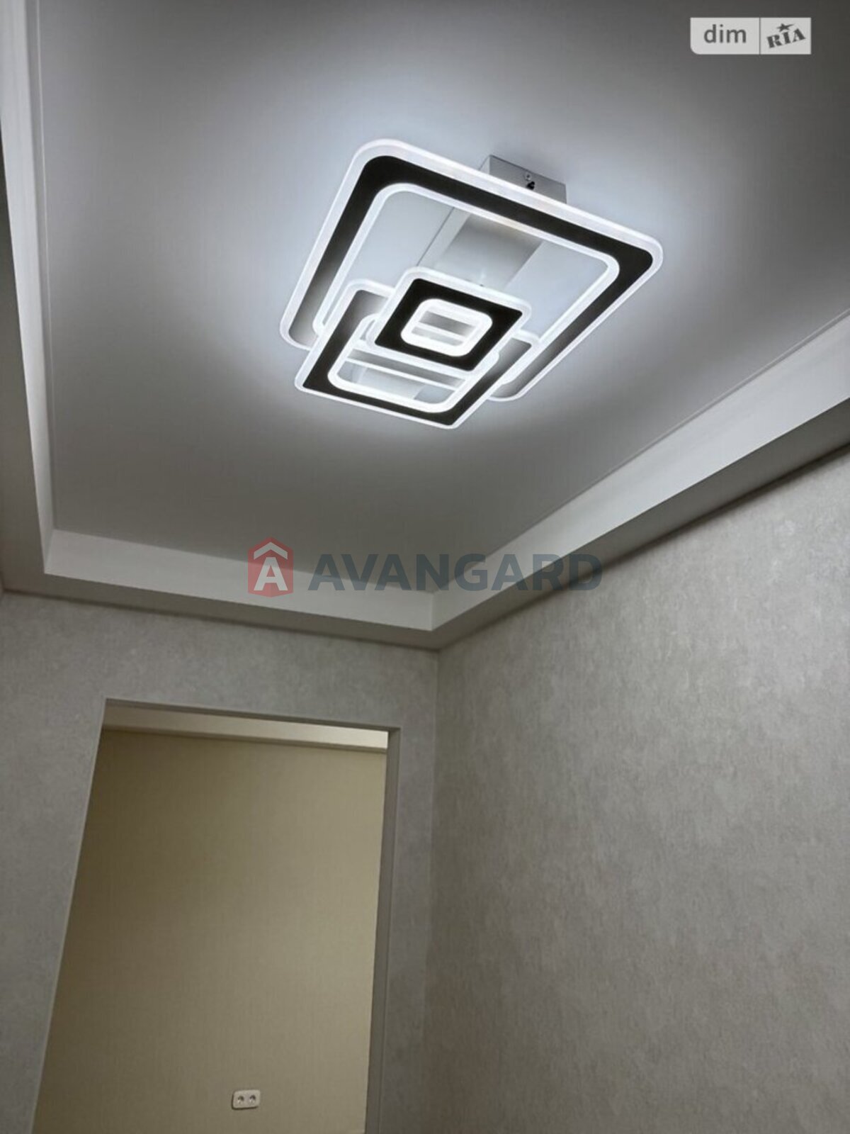 2 ����. ��������, 52/28/8 ��. �., 9/9 ���� ���� 4