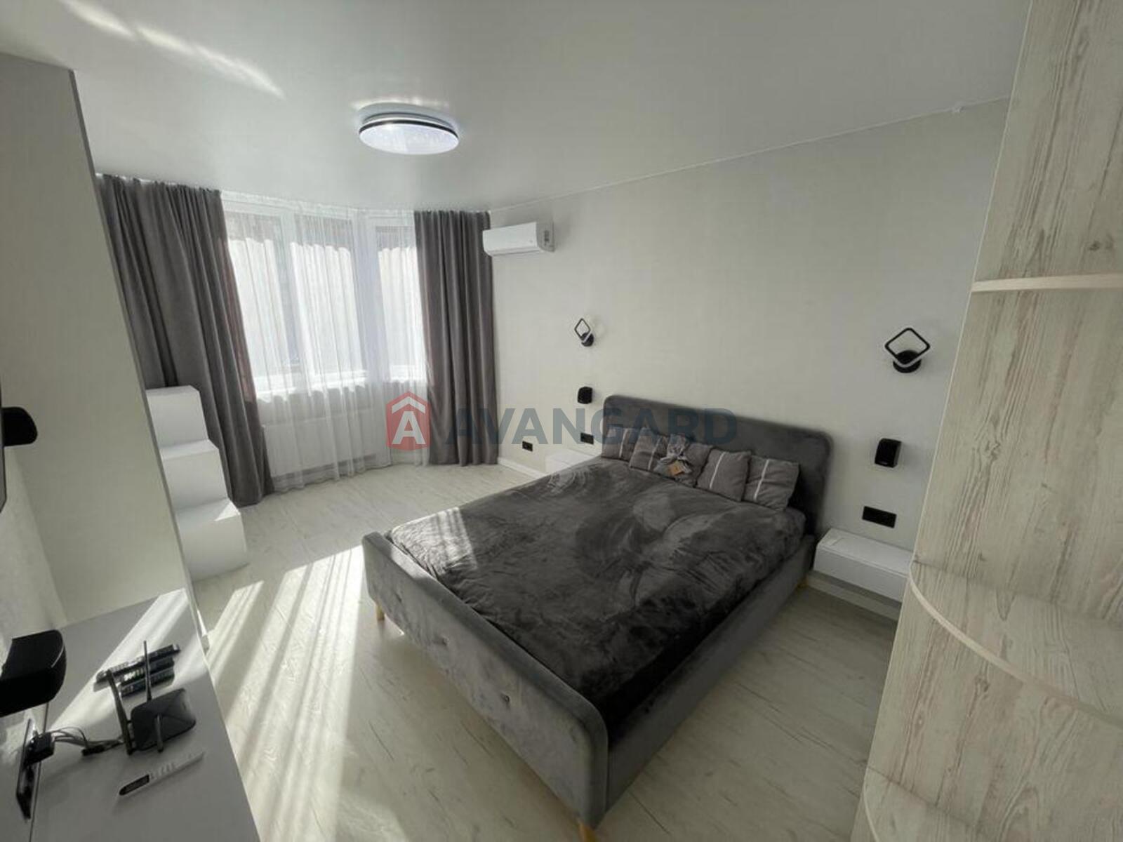 1 ����. ��������, 41/-/14 ��. �., 3/10 ���� ���� 14