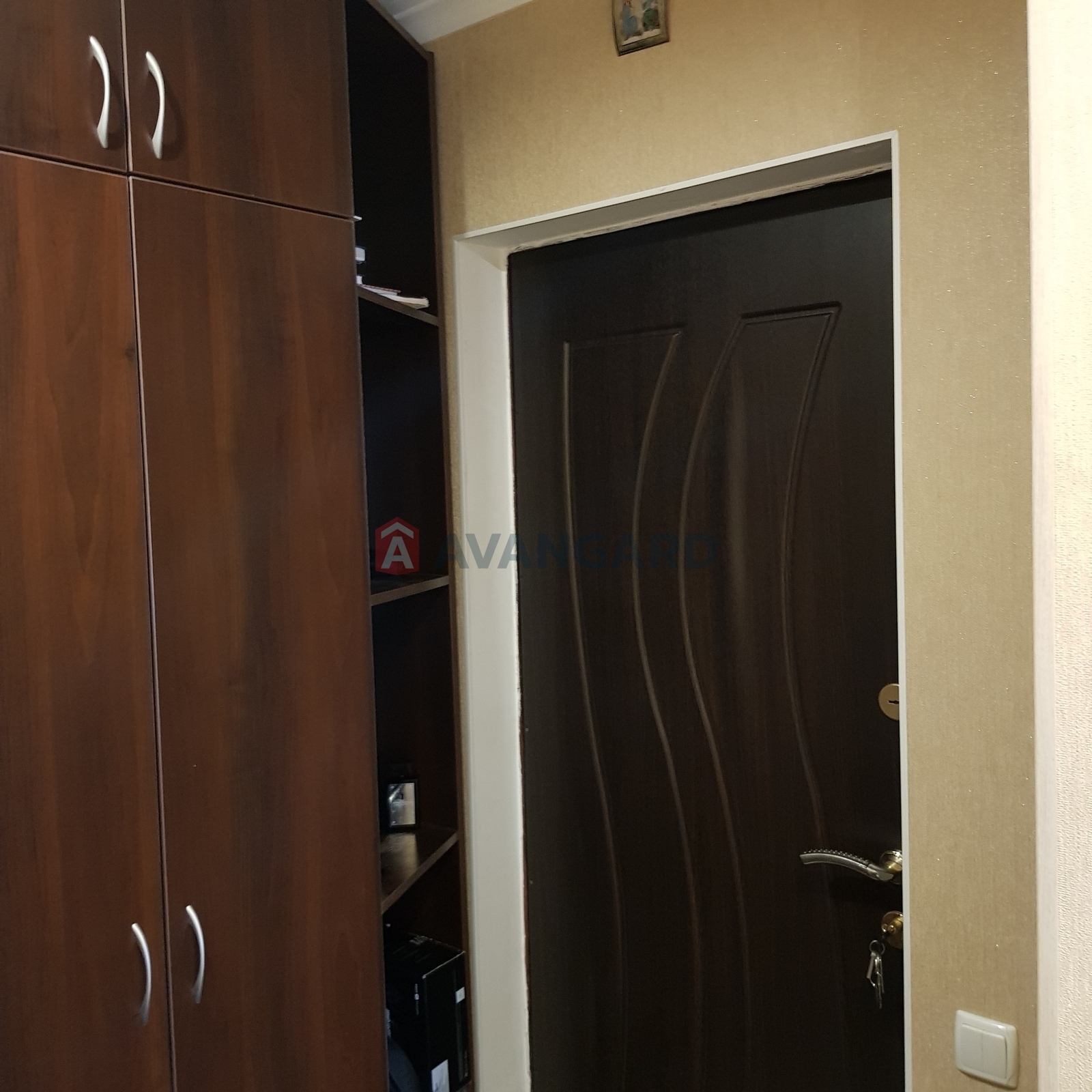 1 ��. ��������, 29,3/17,5/4,4 ��. �., 5/5 ������ ���� 14