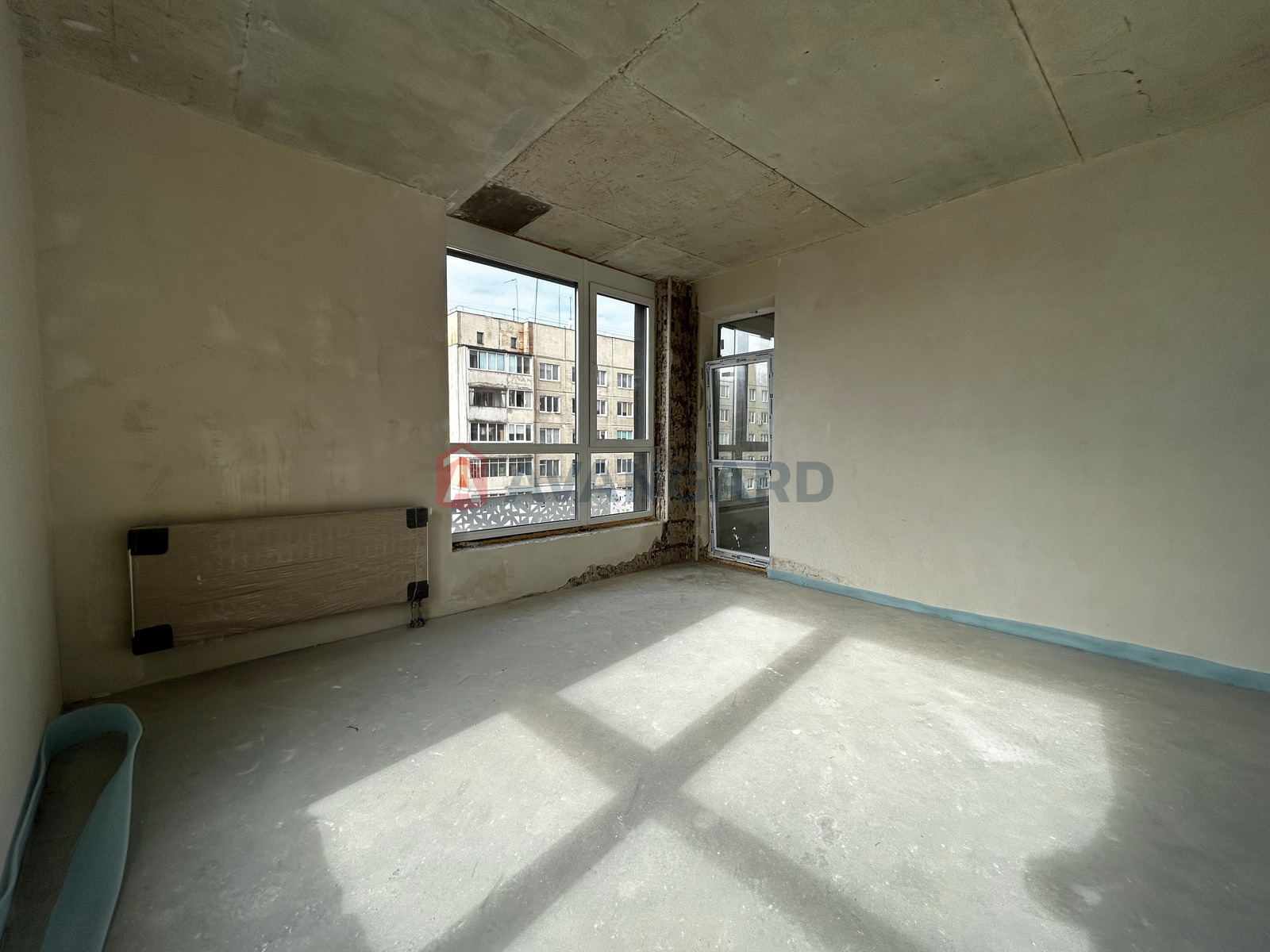 2 ��. ��������, 56.6/28.6/14.2 ��. �., 6/7 ������ ���� 20