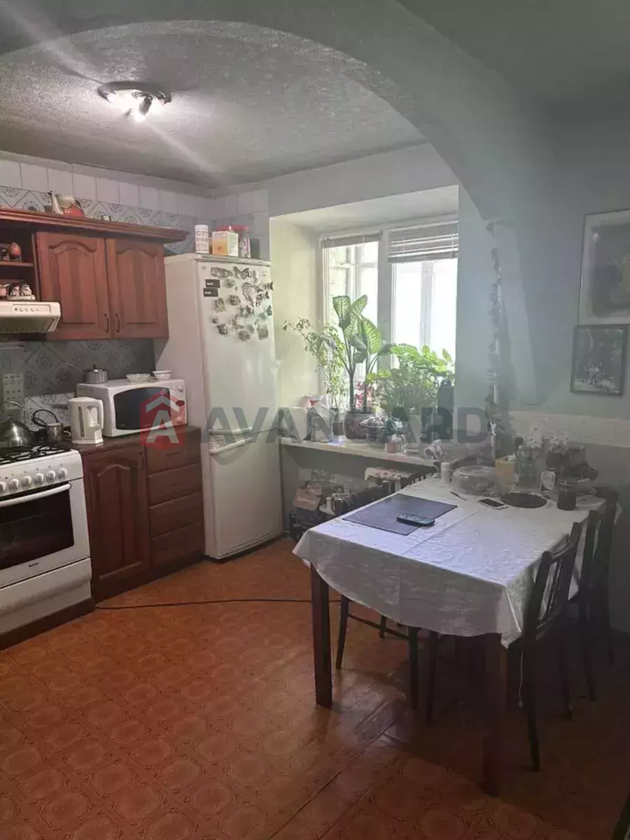 2 ����. ��������, 70/-/25 ��. �., 2/9 ���� ���� 4