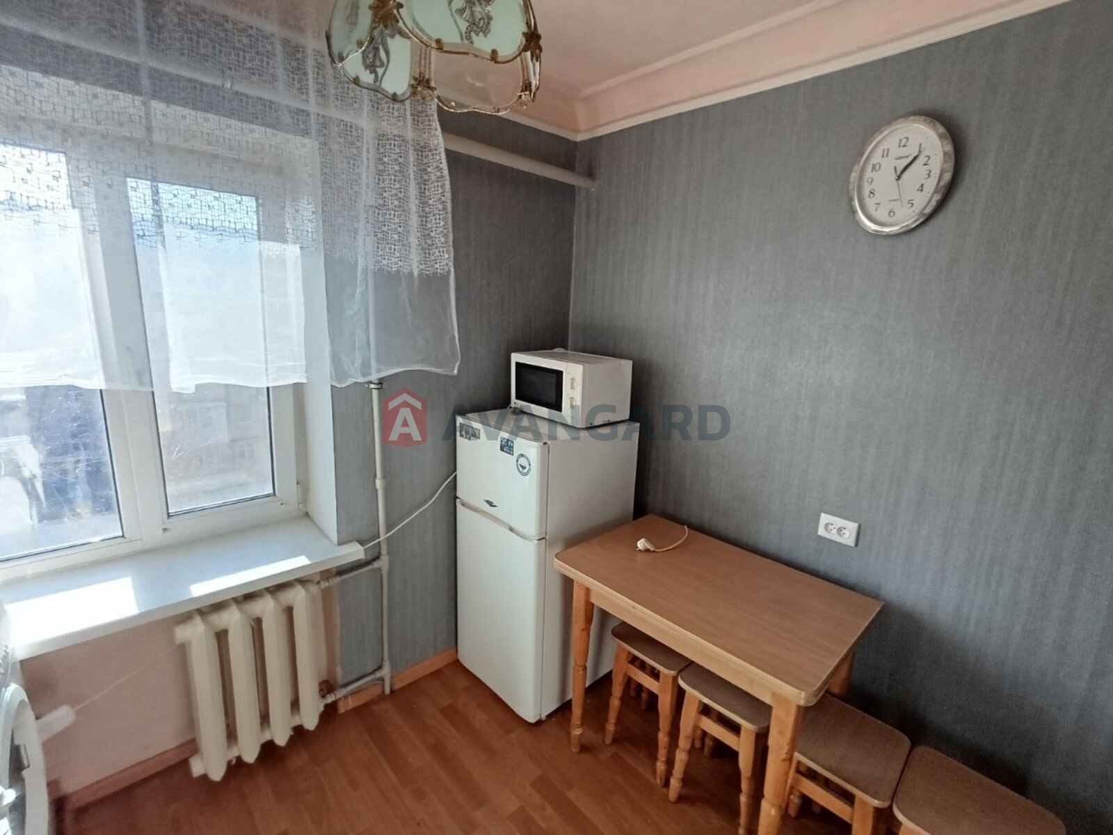 1 ��. ��������, 29.3/-/6,5 ��. �., 5/5 ������ ���� 5