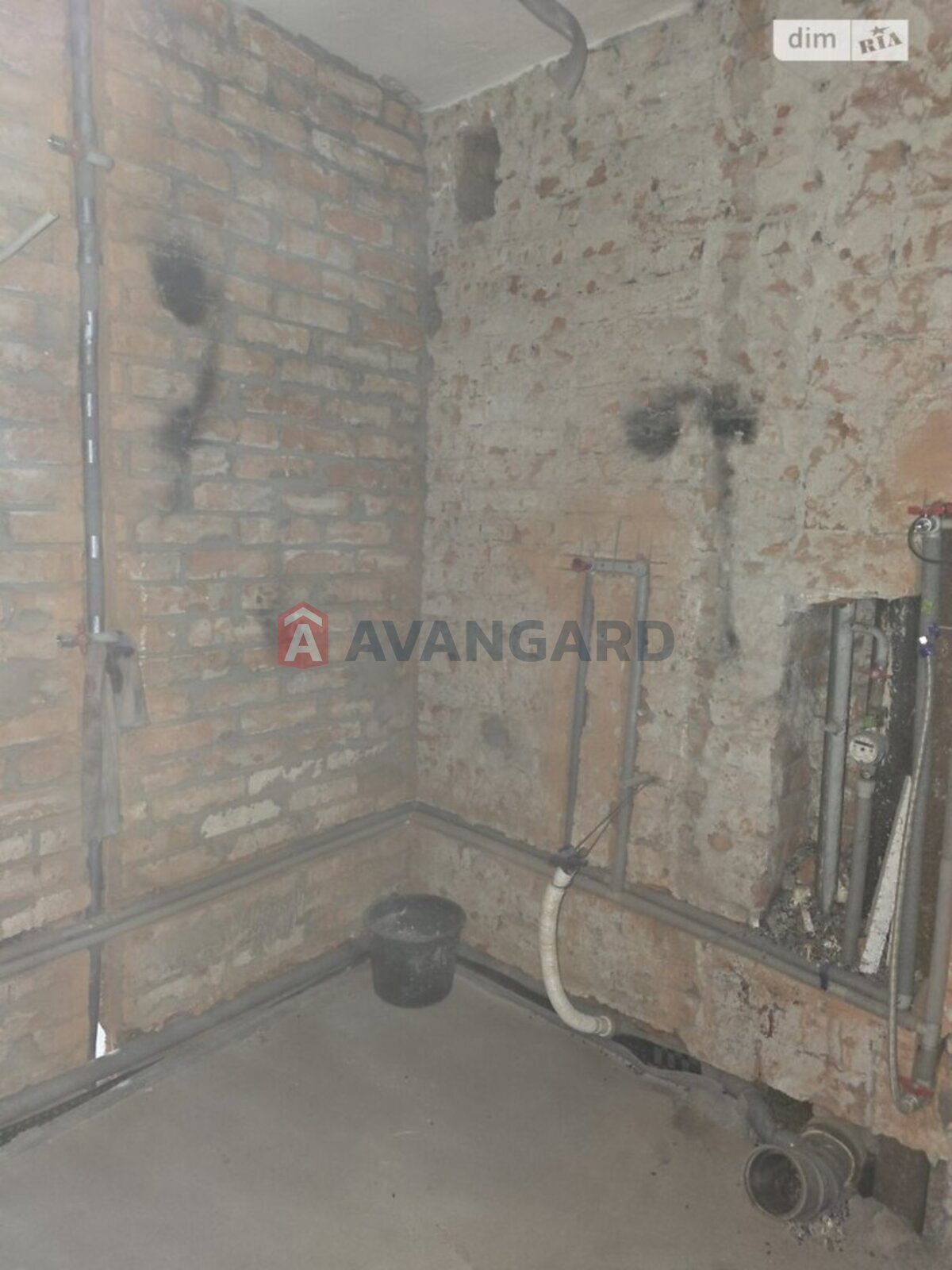 3 ��. ��������, 59/-/- ��. �., 4/5 ������ ���� 12