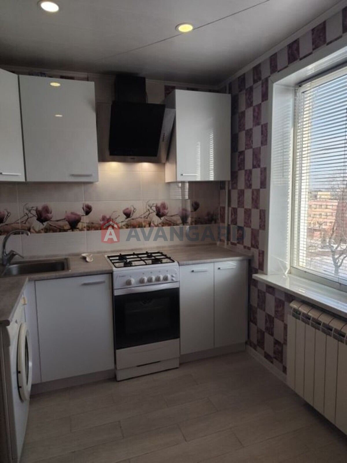 3 ��. ��������, 68/-/7 ��. �., 7/9 ������ ���� 4