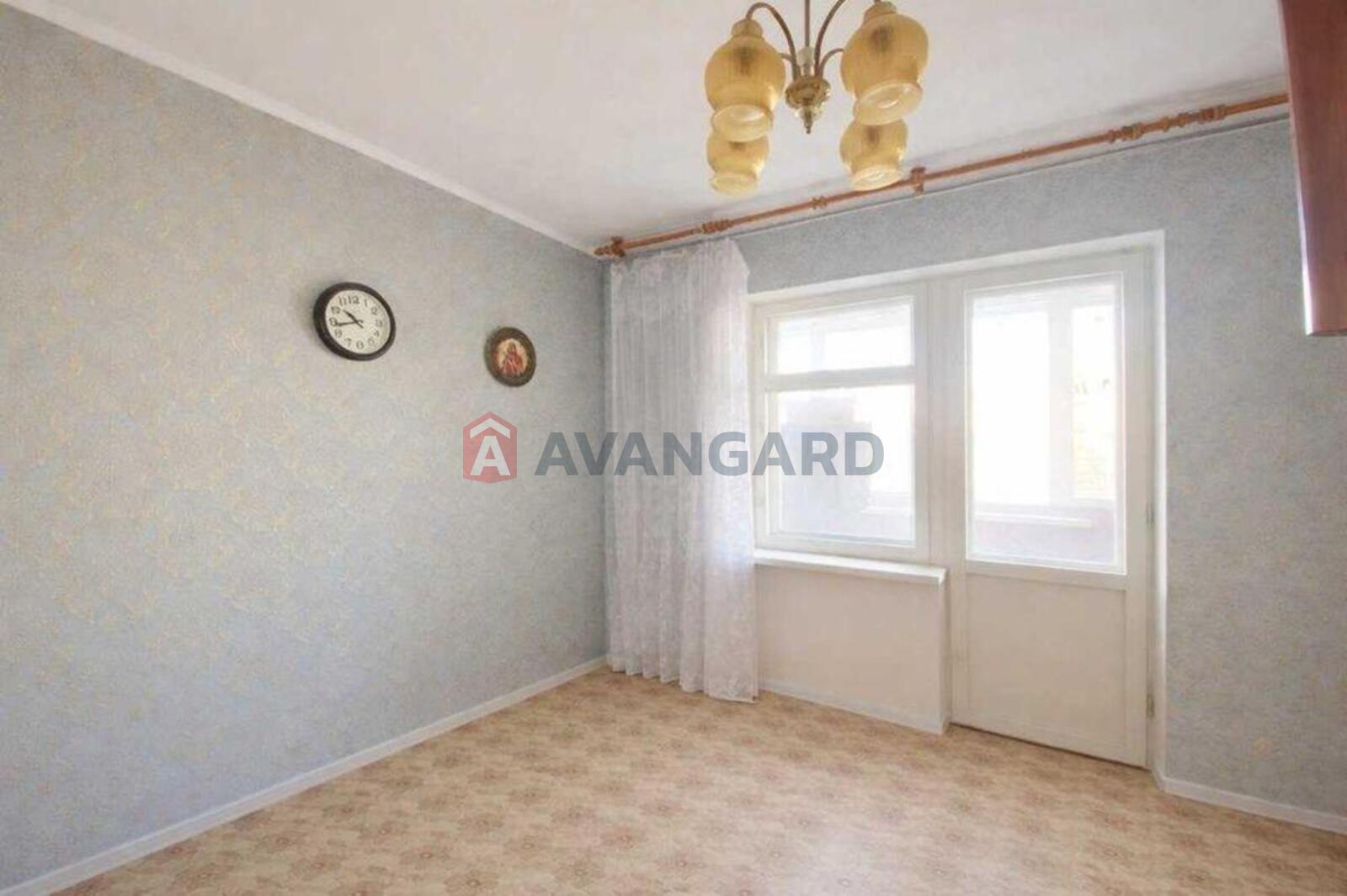 1 ��. ��������, 68/-/8 ��. �., 7/10 ������ ���� 8