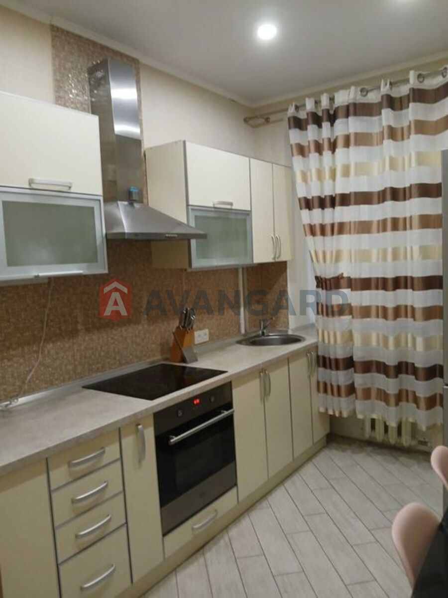 2 ��. ��������, 51/-/7 ��. �., 2/3 ������ ���� 10