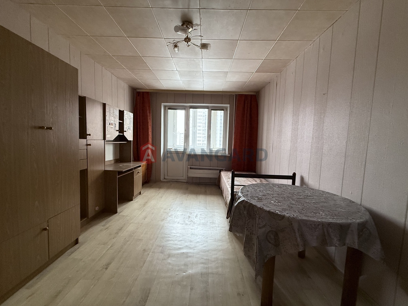 2 ��. ��������, 51.7/30.9/8 ��. �., 10/10 ������ ���� 4