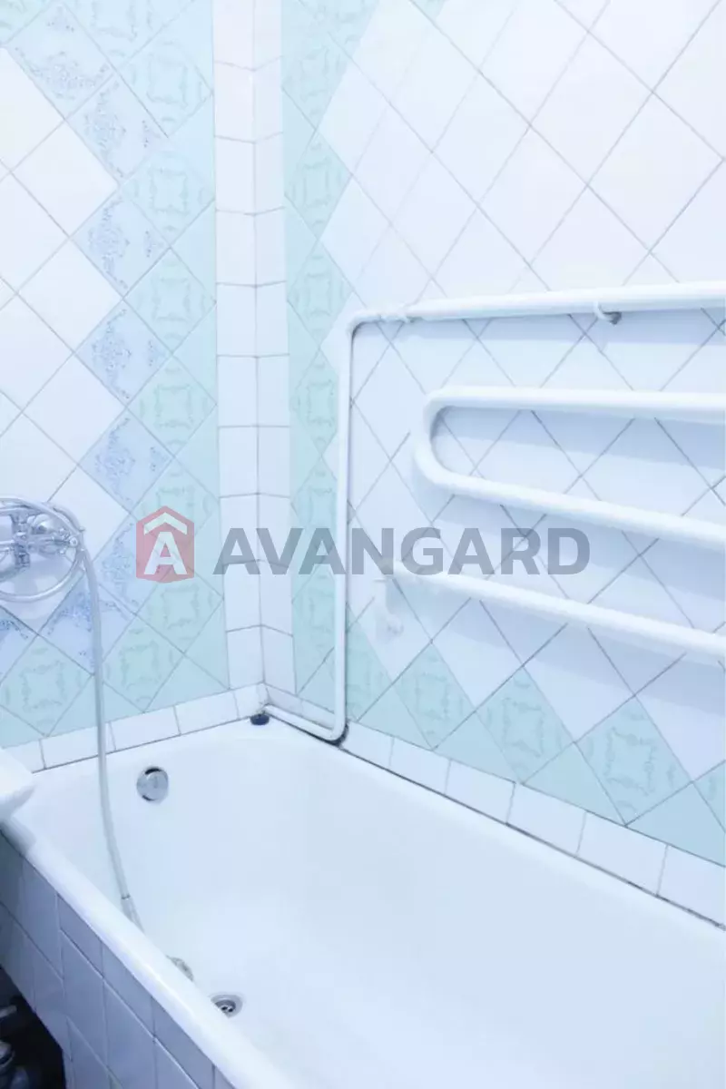 2 ����. ��������, 46/-/7 ��. �., 3/3 ���� ���� 4