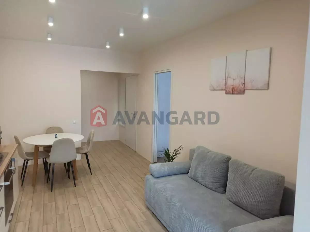 1 ��. ��������, 50/-/19 ��. �., 5/5 ������ ���� 2