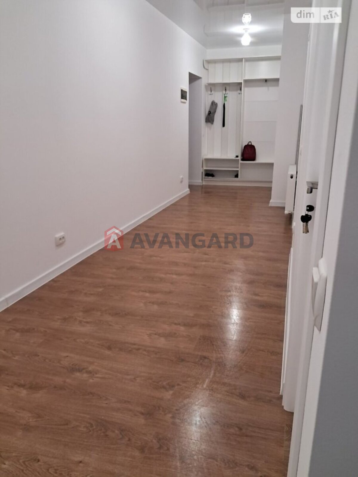 2 ��. ��������, 70/30/18 ��. �., 6/10 ������ ���� 4