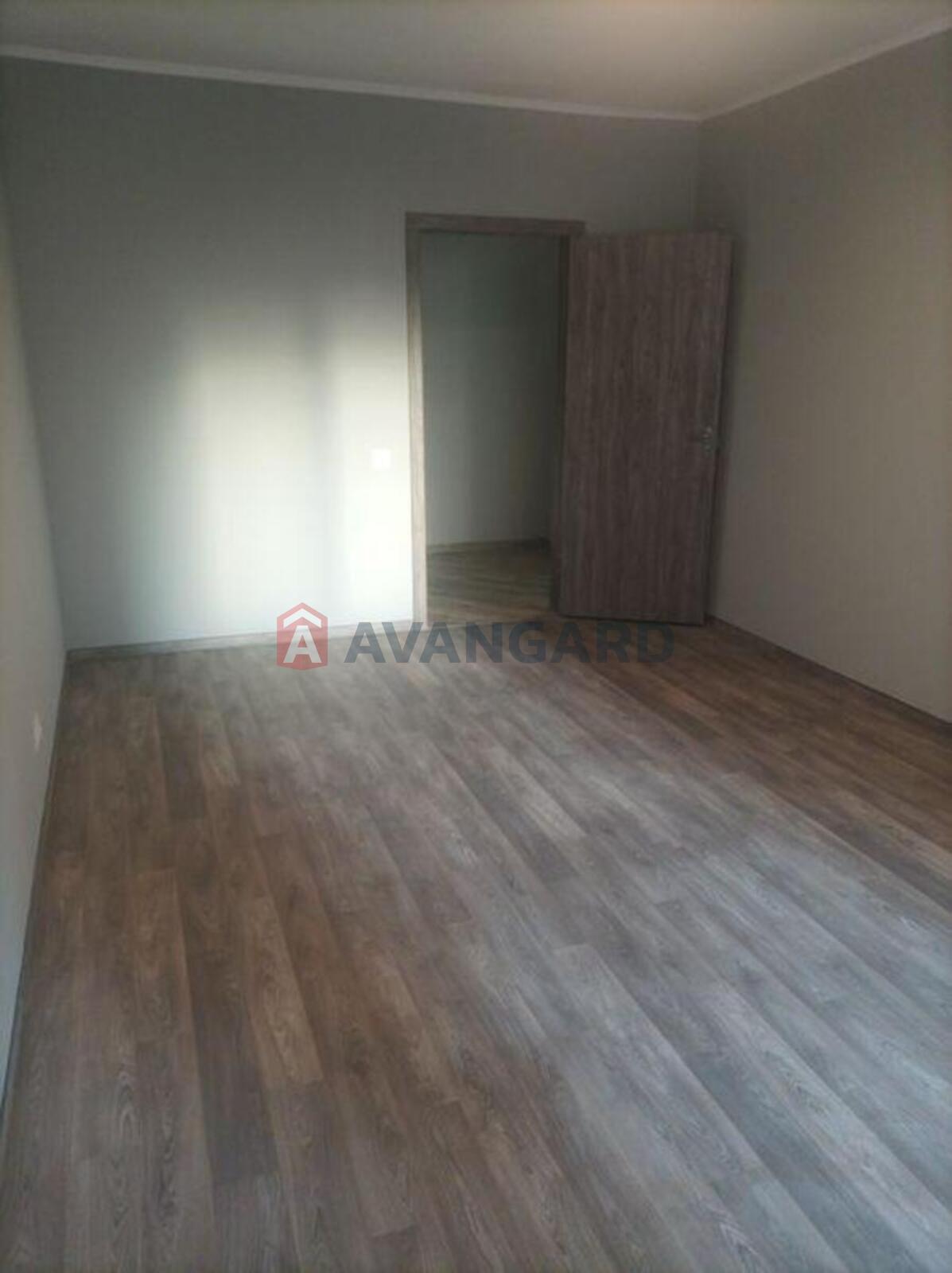 2 ��. ��������, 63/-/4 ��. �., 8/22 ������ ���� 4