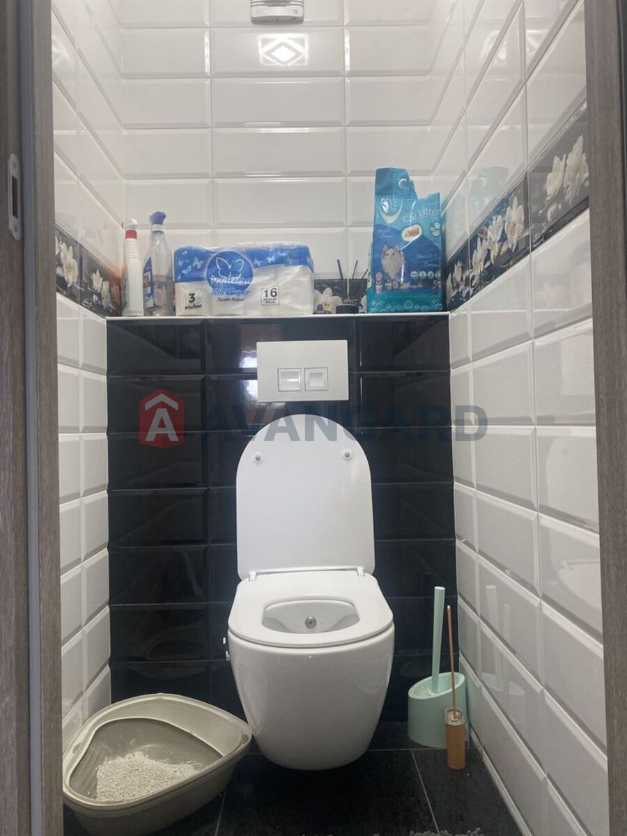 3 ����. ��������, 70/-/20 ��. �., 18/18 ���� ���� 7