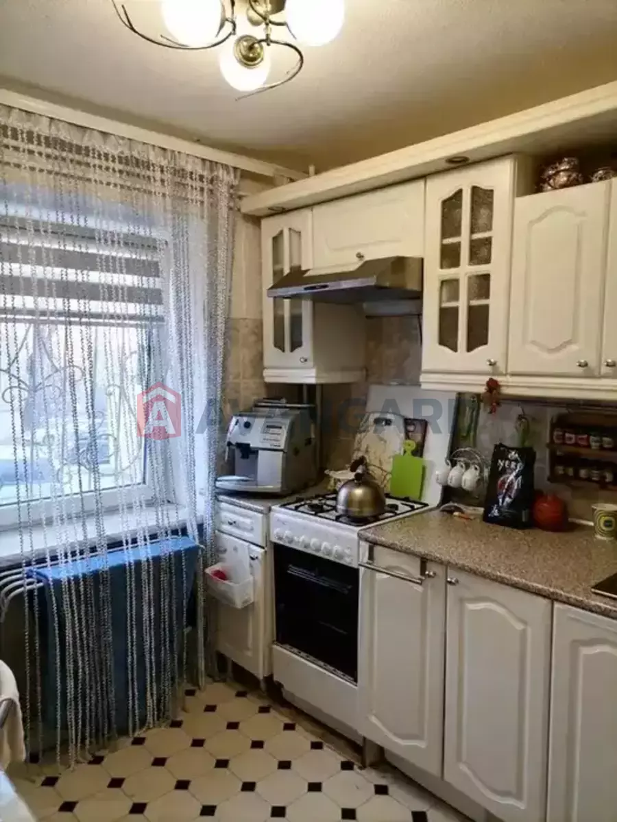 3 ��. ��������, 54/31/7 ��. �., 1/4 ������ ���� 1