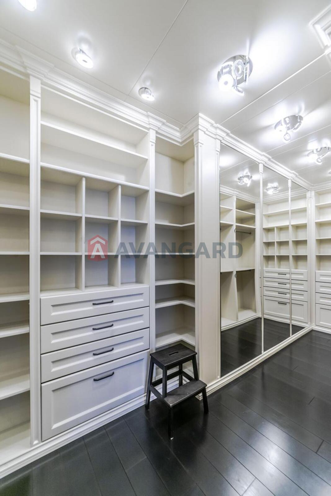 6 ��. ��������, 660/179/32 ��. �., 8/9 ������ ���� 16