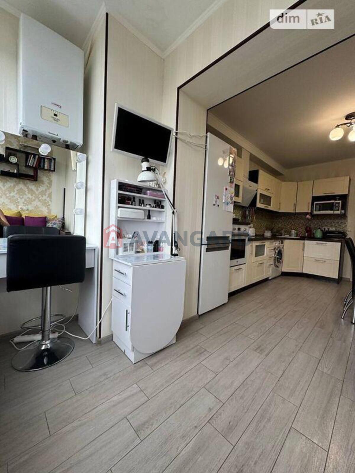 2 ����. ��������, 62/32/16 ��. �., 11/11 ���� ���� 26