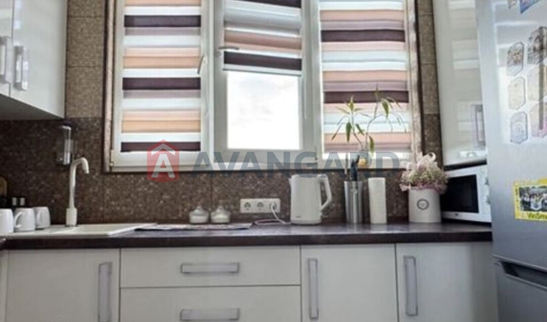 2 ��. ��������, 38/-/4 ��. �., 8/10 ������ ���� 4