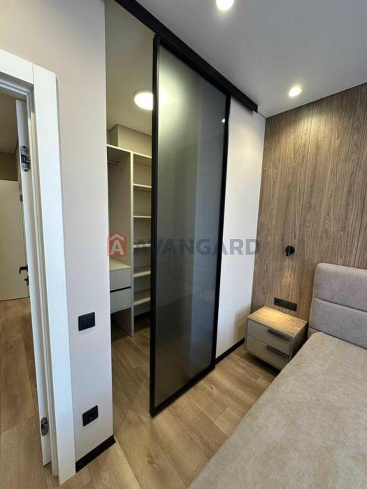 1 ��. ��������, 42/-/18 ��. �., 6/26 ������ ���� 7