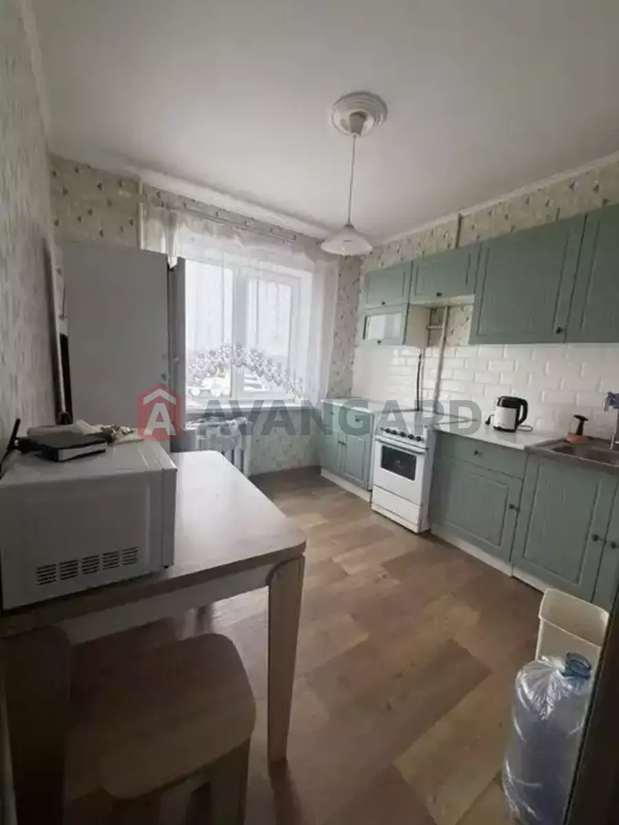 2 ��. ��������, 52/-/8 ��. �., 8/10 ������ ���� 1