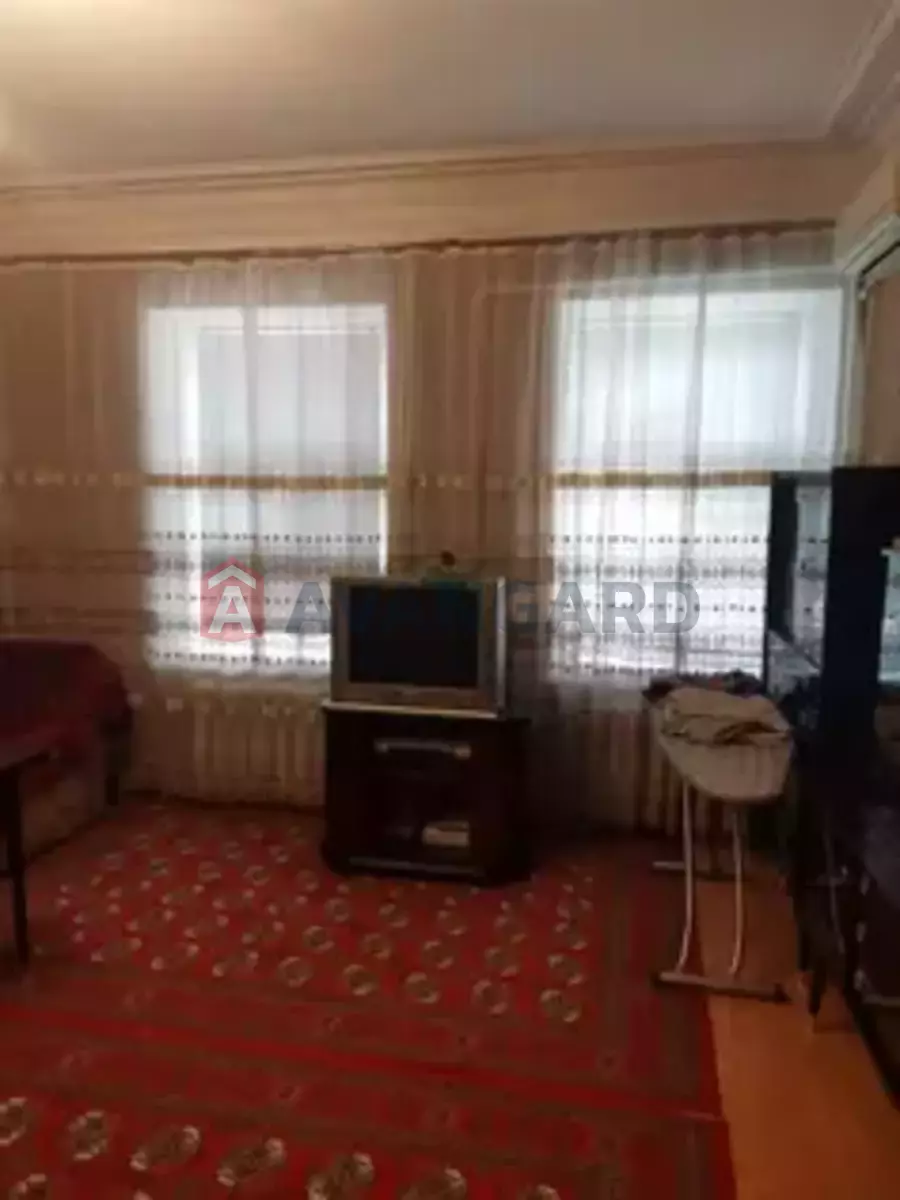 5 ��. ��������, 100/-/- ��. �., 2/3 ������ ���� 12