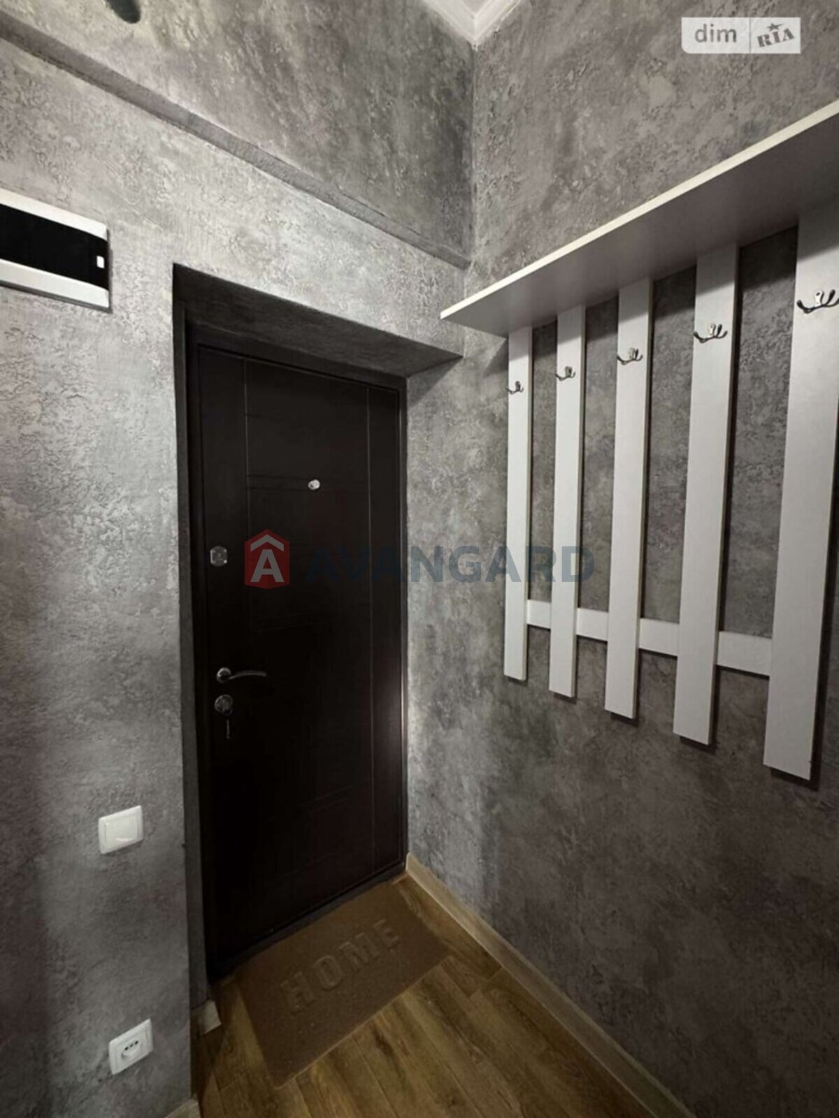 1 ����. ��������, 28/16/5 ��. �., 2/2 ���� ���� 3