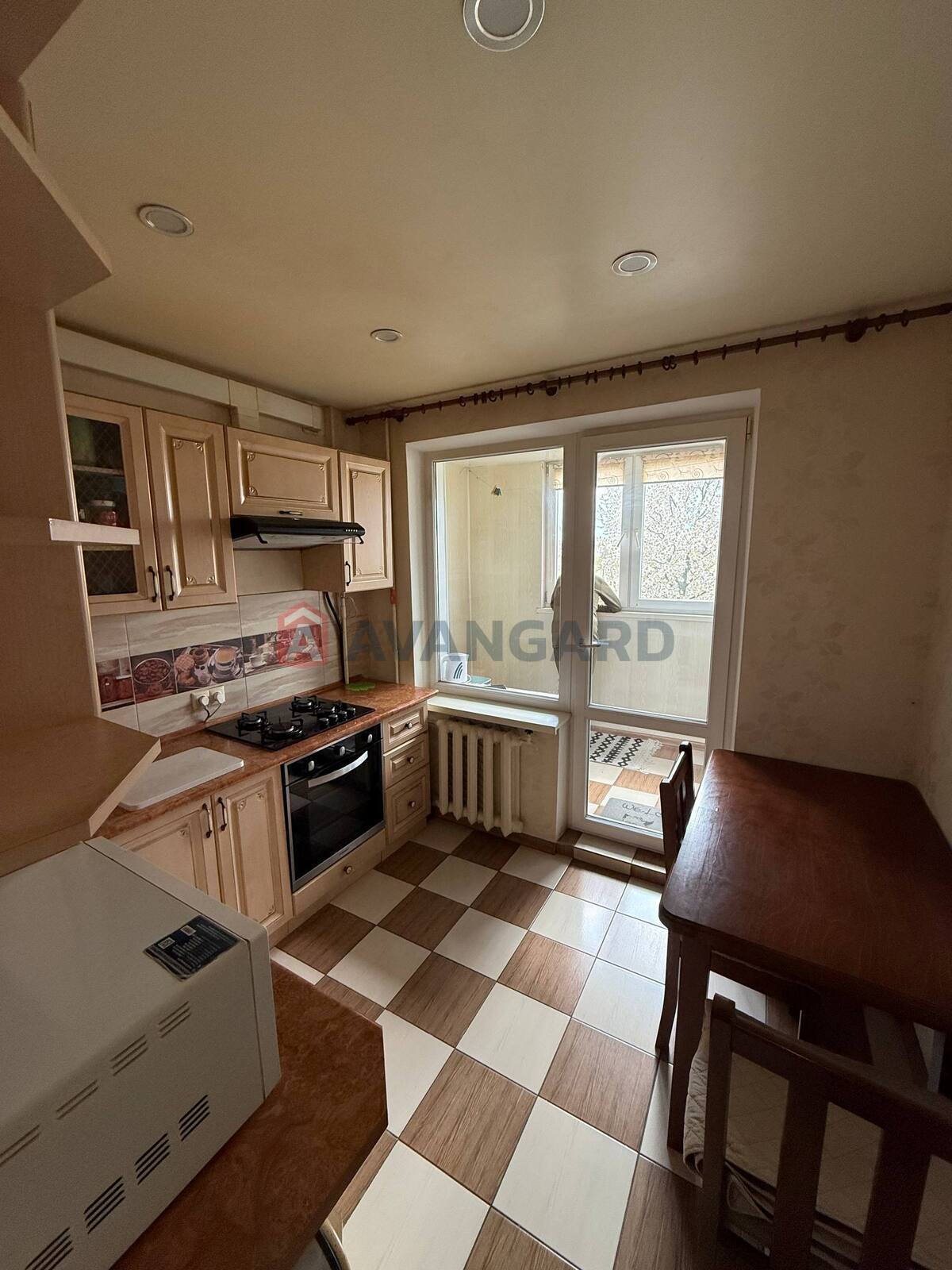 1 ��. ��������, 32/-/6 ��. �., 4/5 ������ ���� 9