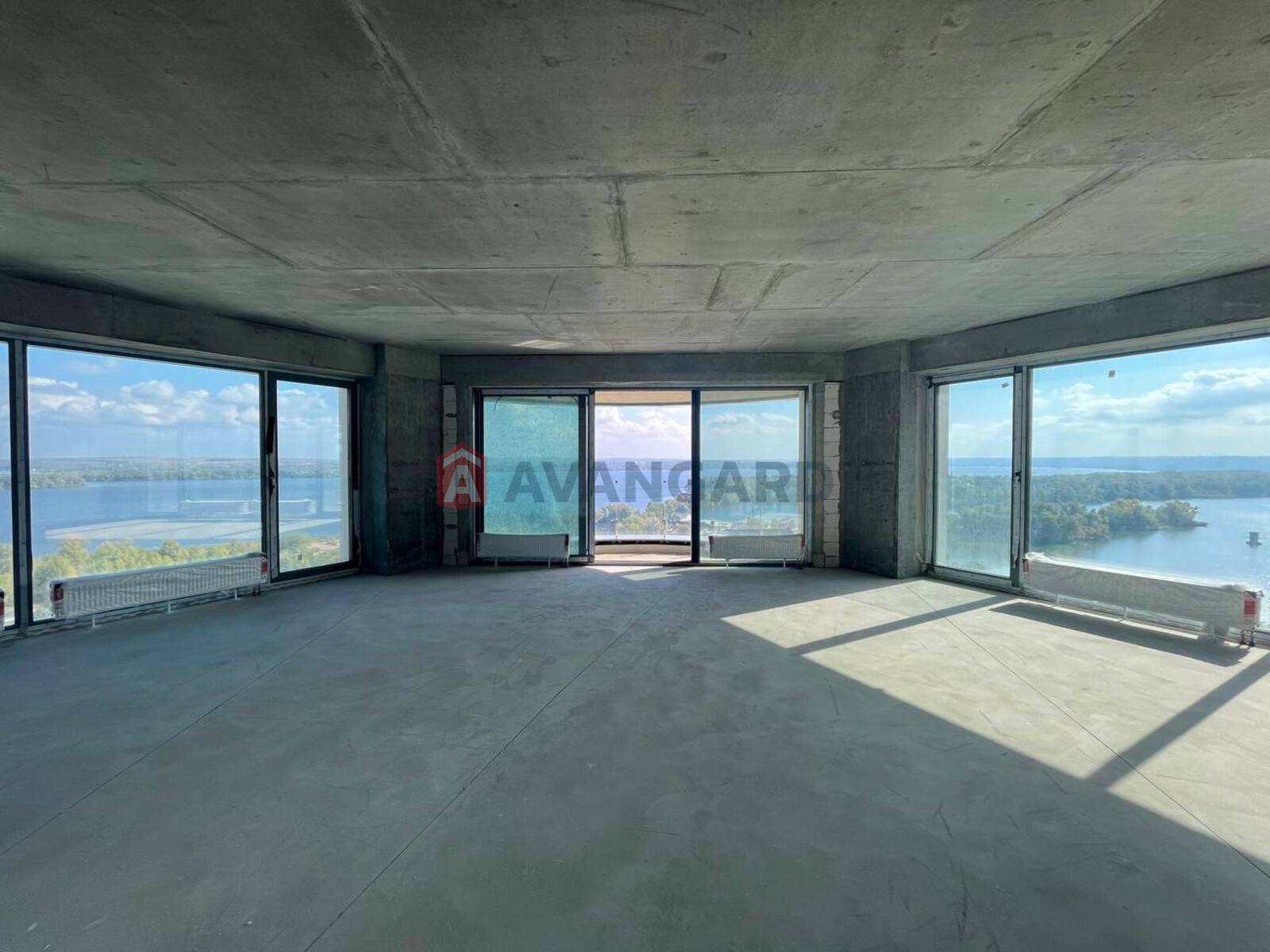 3 ��. ��������, 95/-/20 ��. �., 13/31 ������ ���� 9