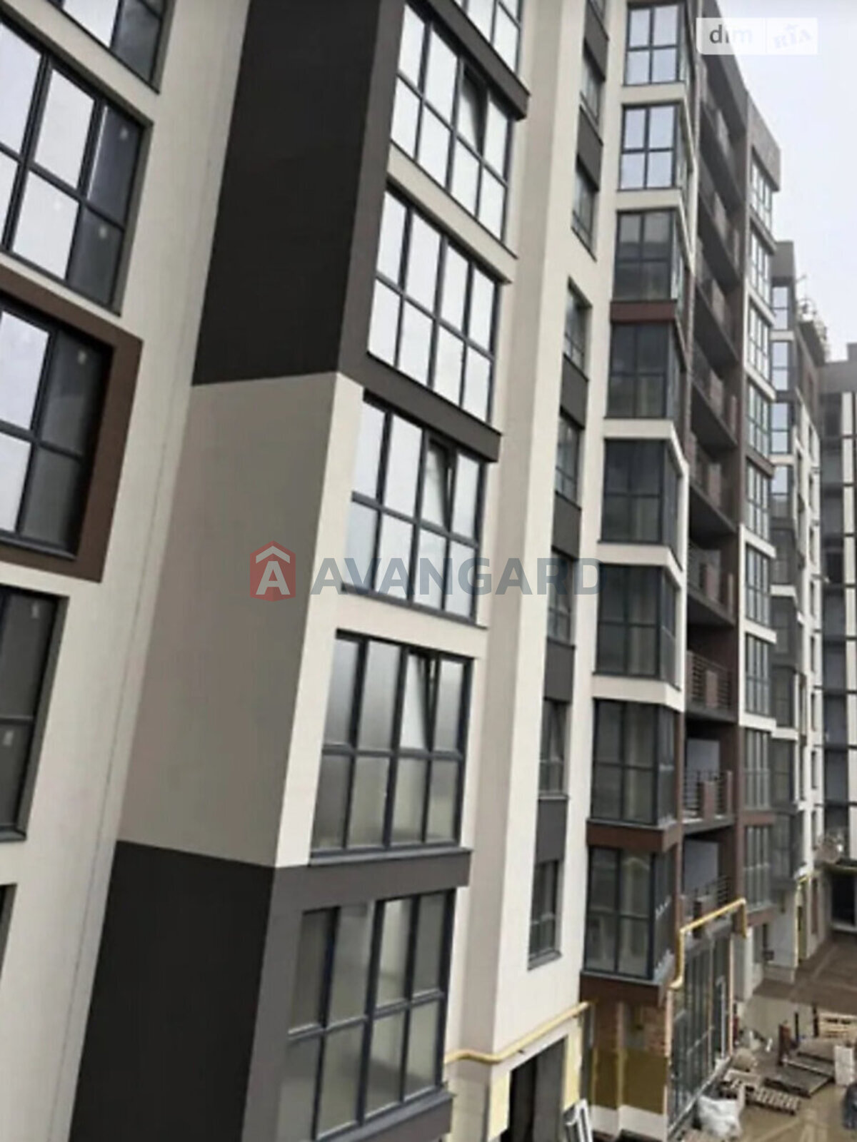 1 ��. ��������, 50/-/22 ��. �., 6/10 ������ ���� 2