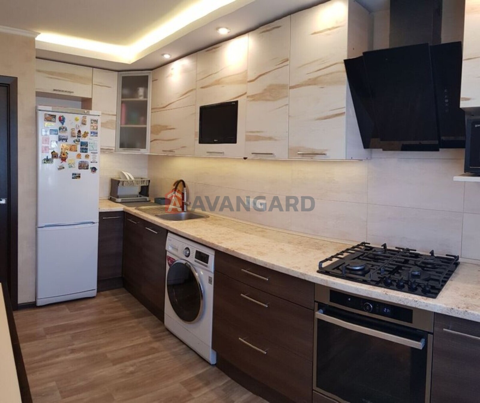 3 ����. ��������, 65/-/10 ��. �., 8/9 ���� ���� 1