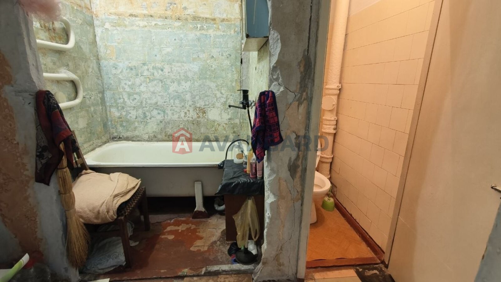 3 ����. ��������, 68/45/12 ��. �., 5/9 ���� ���� 15