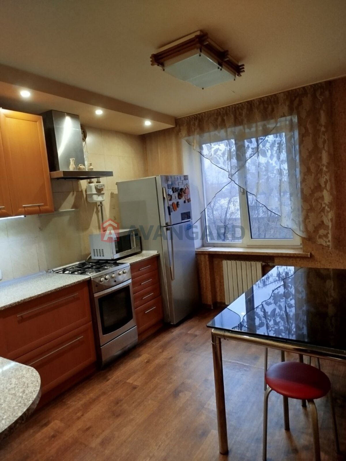 2 ��. ��������, 50/-/8 ��. �., 4/9 ������ ���� 7