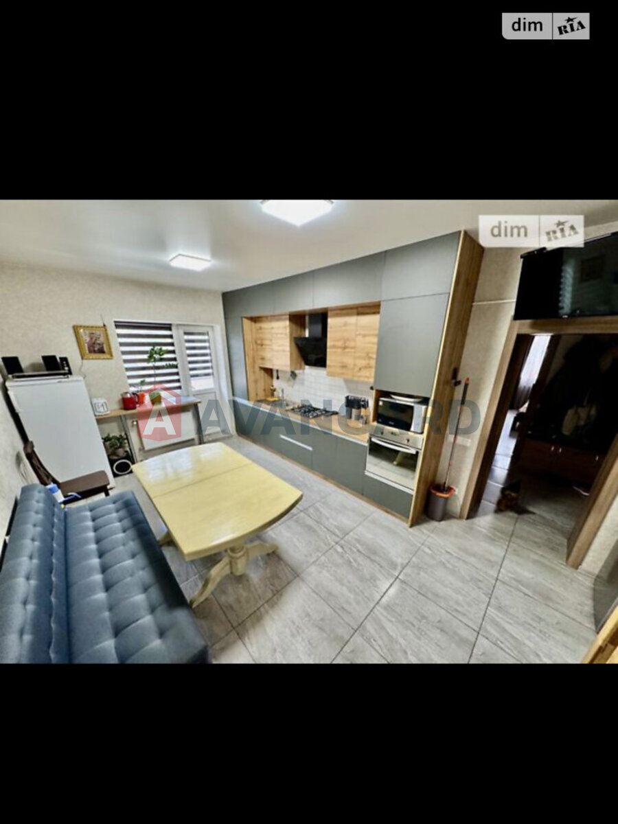 3 ��. ��������, 140/85/20 ��. �., 3/3 ������ ���� 17