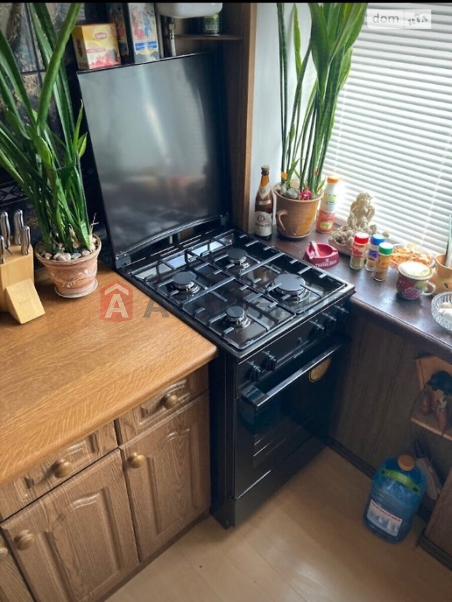 3 ����. ��������, 56/40/9 ��. �., 4/5 ���� ���� 8