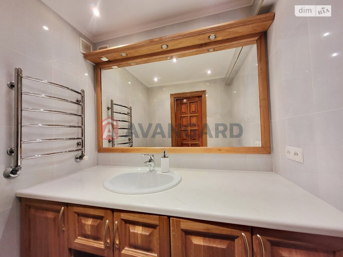 5 ��. ��������, 113/-/9 ��. �., 6/9 ������ ���� 23