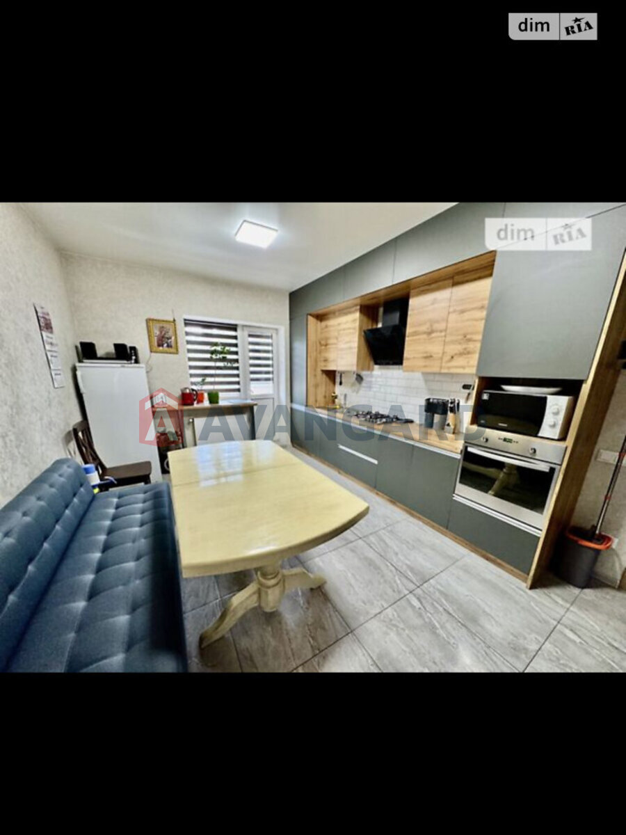 3 ��. ��������, 140/85/20 ��. �., 3/3 ������ ���� 16