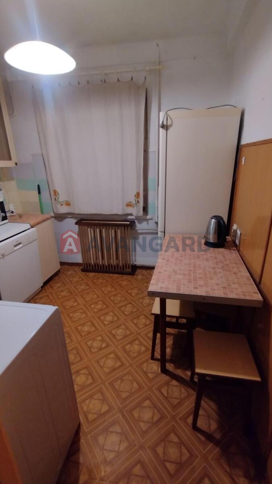 2 ��. ��������, 45/29/6 ��. �., 1/9 ������ ���� 14