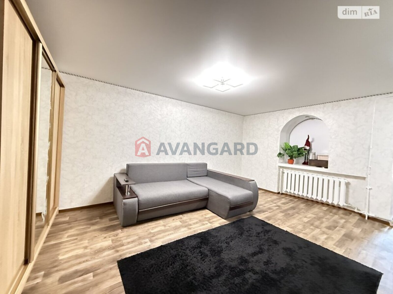 2 ��. ��������, 42/29/5 ��. �., 1/5 ������ ���� 7