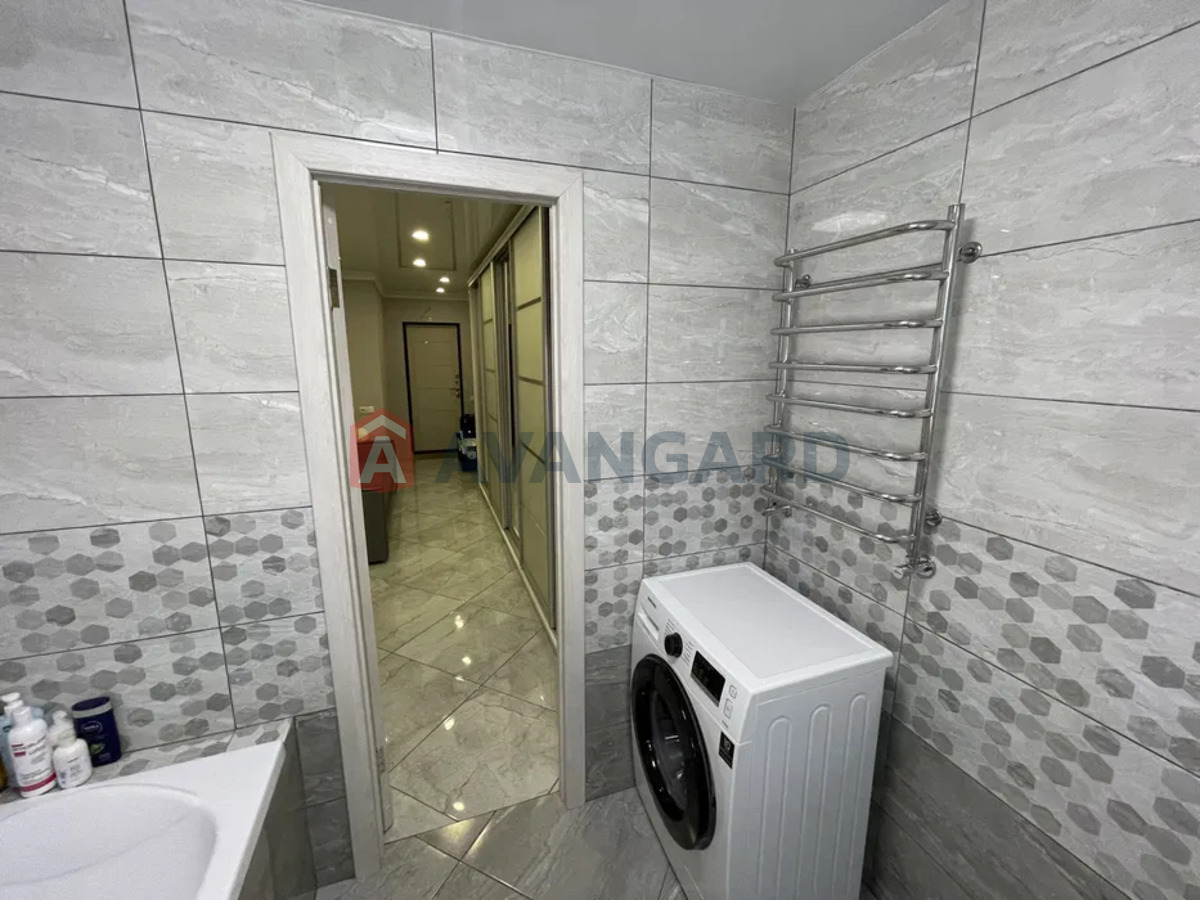 1 ��. ��������, 52/-/18 ��. �., 6/10 ������ ���� 14