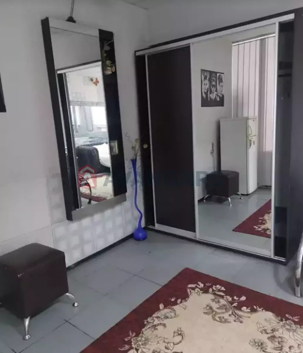 2 ��. ��������, 50/-/- ��. �., 1/5 ������ ���� 3