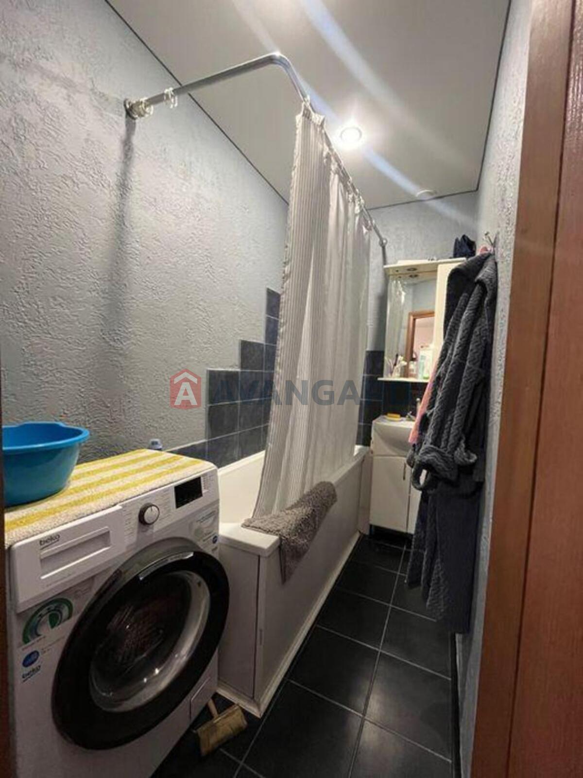 2 ��. ��������, 48/-/15 ��. �., 3/8 ������ ���� 4