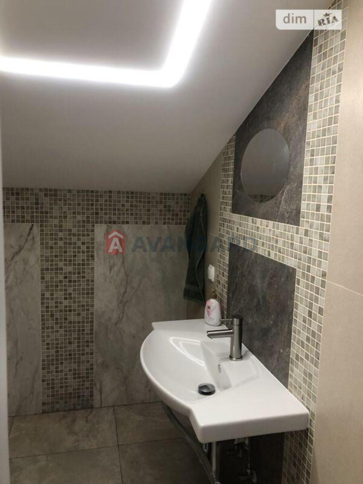 2 ��. ��������, 99/-/16 ��. �., 5/5 ������ ���� 5