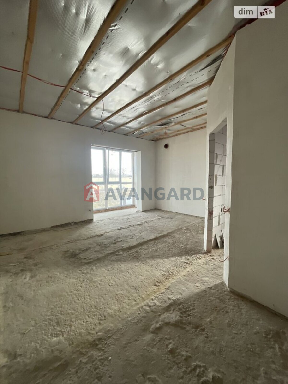 1 ��. ��������, 33/28/4 ��. �., 3/3 ������ ���� 3