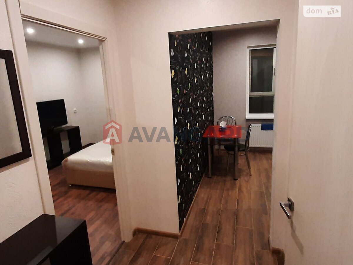 1 ��. ��������, 37/26/8 ��. �., 2/14 ������ ���� 3