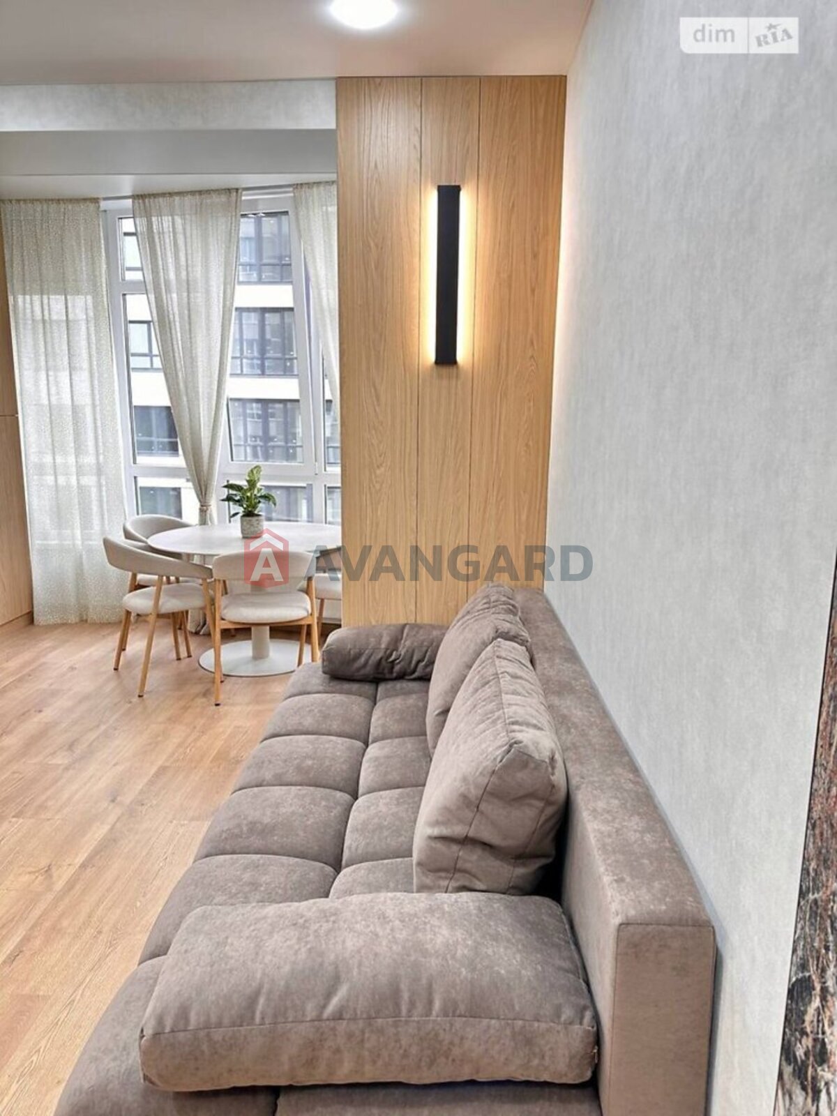 2 ��. ��������, 74/-/- ��. �., 5/11 ������ ���� 5